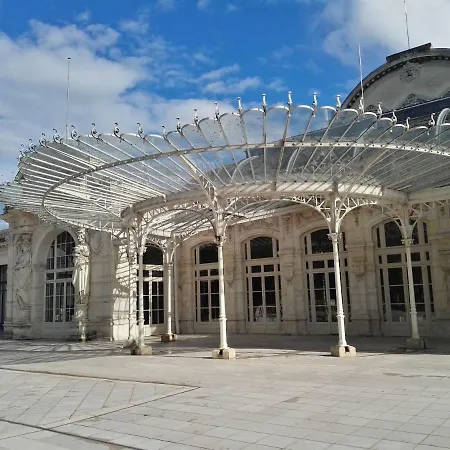 Le Duc De Vichy Apartment Exterior photo
